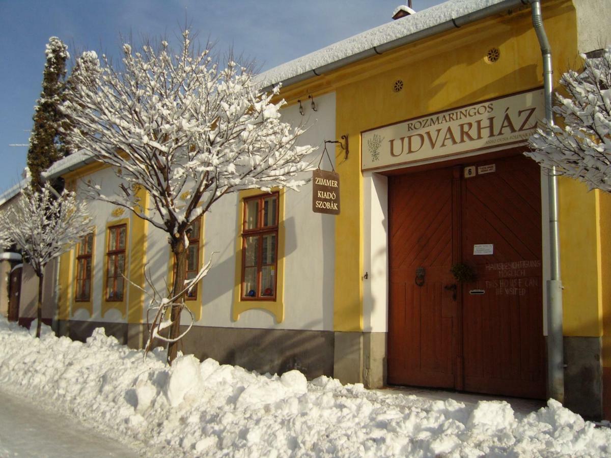Rozmaringos Udvarhaz Dunafoldvar 外观 照片